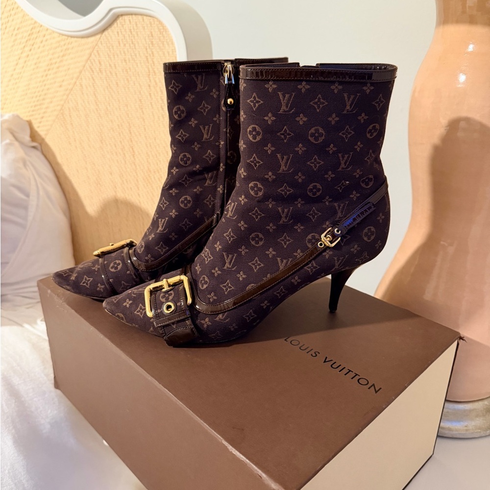 Louis Vuitton Chocolate Monogram Heeled Boots